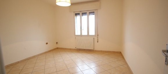 Apartamento de 3 habitaciónes en Ferrara, Italy No. 36656 12
