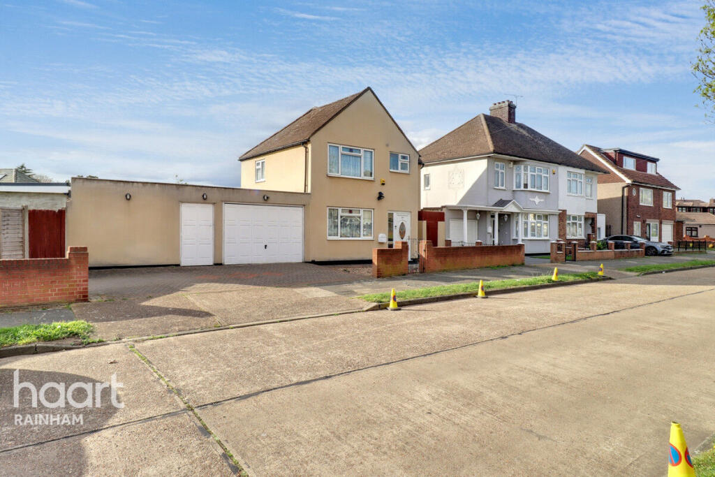 4 Schlafzimmer Haus in Rainham, United Kingdom, Nr. 4835