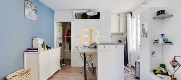 Studio in Paris, France No. 187018 5