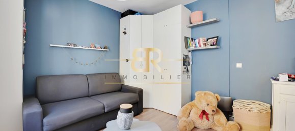 Studio in Paris, France No. 187018 6