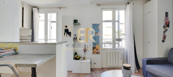 Studio in Paris, France No. 187018 4