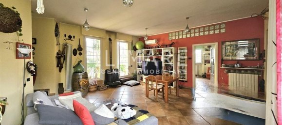 5 bedrooms Villa in Massa, Italy No. 237315 16