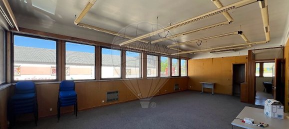 384m² Office in Coimbra, Portugal No. 52101 23