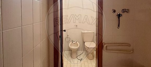 384m² Office in Coimbra, Portugal No. 52101 24