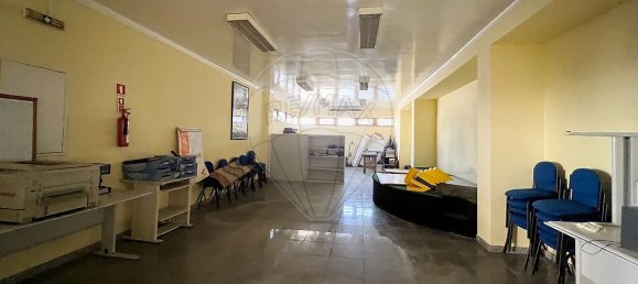 384m² Office in Coimbra, Portugal No. 52101 8