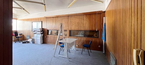 384m² Office in Coimbra, Portugal No. 52101 17