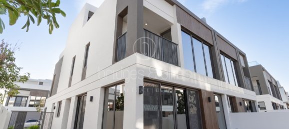 Villa de 4 dormitorios en Dubai, UAE No. 65644 19