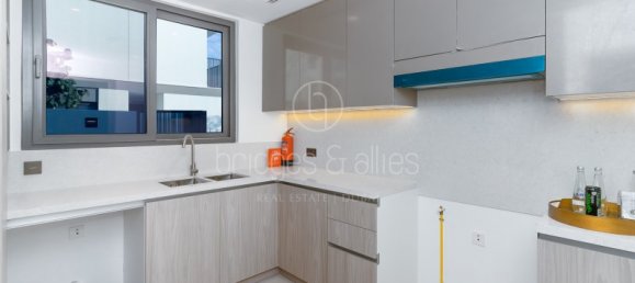 Villa de 4 dormitorios en Dubai, UAE No. 65644 4