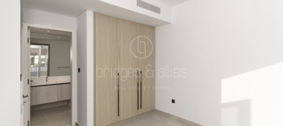 Villa de 4 dormitorios en Dubai, UAE No. 65644 13