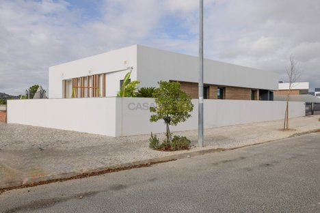 5 bedrooms House in Setubal, Portugal No. 136610