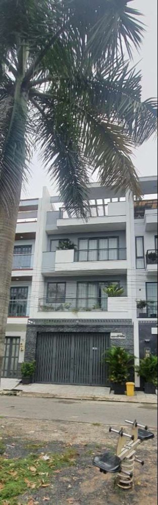 118.5m² Townhouse in Nha Be, Vietnam No. 12853