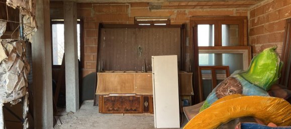 Casa de 6 divisões em Altivole, Italy N.º 7362 23