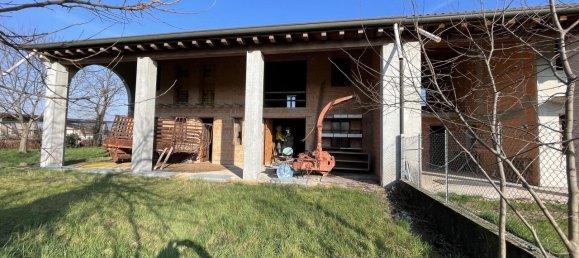 Casa de 6 divisões em Altivole, Italy N.º 7362 2