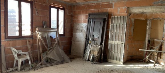 Casa de 6 divisões em Altivole, Italy N.º 7362 11