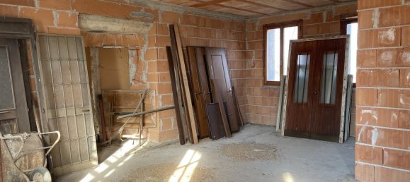 Casa de 6 divisões em Altivole, Italy N.º 7362 12