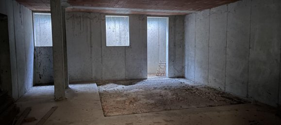 Casa de 6 divisões em Altivole, Italy N.º 7362 25