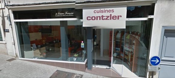 225m² Commercial property in Auxerre, France No. 359632 6