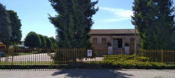 4164m² Warehouse in Cassolnovo, Italy No. 152180 2
