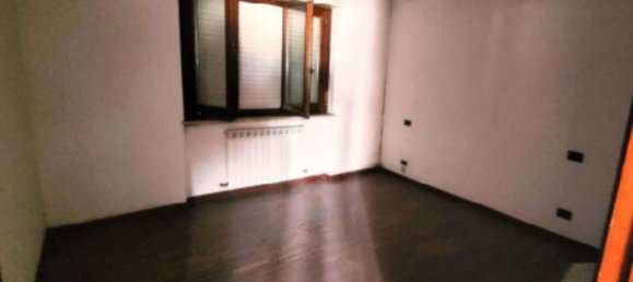 4 Schlafzimmer Wohnung in Foligno, Italy, Nr. 370794 22