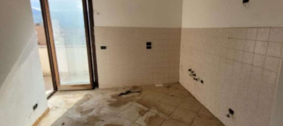 4 Schlafzimmer Wohnung in Foligno, Italy, Nr. 370794 20