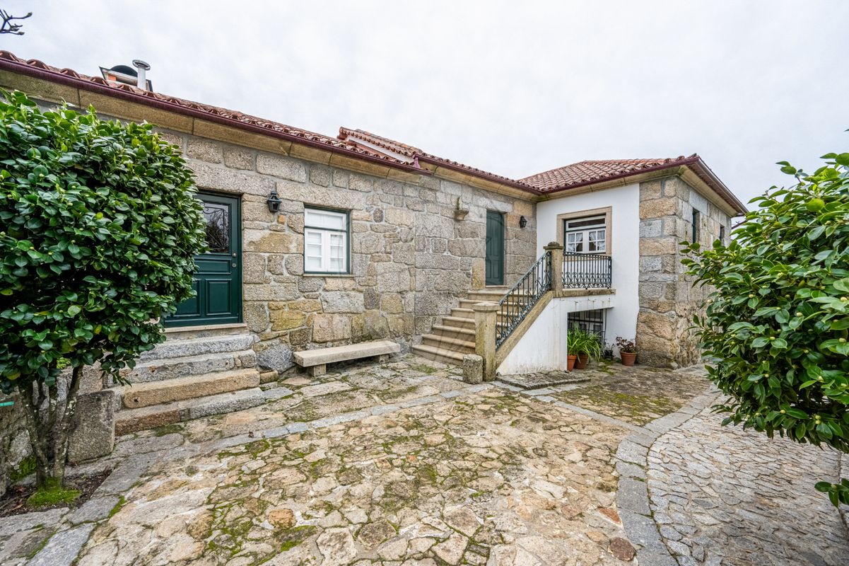 Casa T3 em São Gens, Portugal N.º 40455