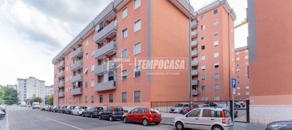 2 rooms Apartment in Milan, Italy No. 258141 7