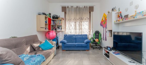 2 rooms Apartment in Milan, Italy No. 258141 3