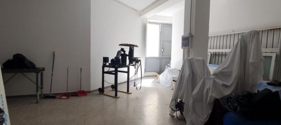 Gewerbliche Immobilie in Gallipoli, Italy 180m², Nr. 237144 17