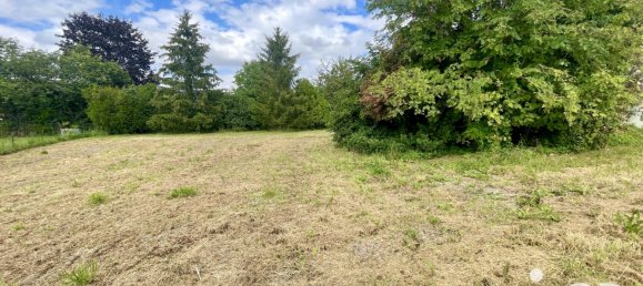 942m² Land in Selles, France No. 92130 2