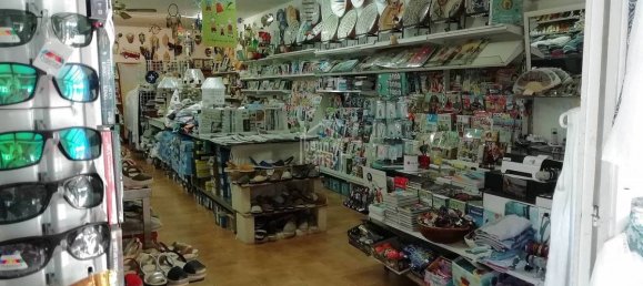 80m² Commercial property in Es Mercadal, Spain No. 1911 5