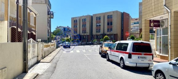 61m² Commercial property in Fanzeres, Portugal No. 59057 13