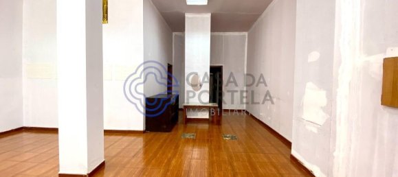 61m² Commercial property in Fanzeres, Portugal No. 59057 2