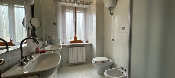 4 rooms House in Avezzano, Italy No. 30545 25