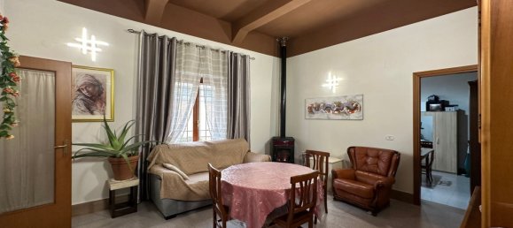 4 rooms House in Avezzano, Italy No. 30545 10
