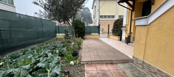 4 rooms House in Avezzano, Italy No. 30545 4