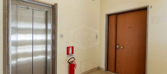 100m² Office in Padua, Italy No. 145178 12