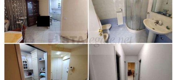 4 rooms Apartment in Sant'Elpidio a Mare, Italy No. 98852 5