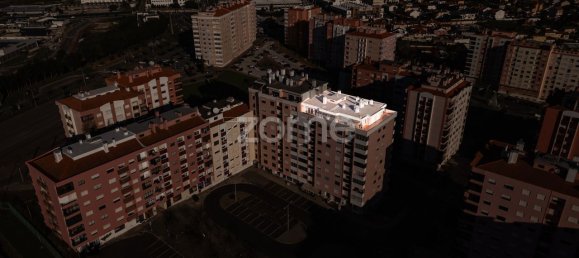 3 bedrooms Penthouse in Sintra, Portugal No. 125814 2