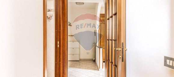 3غرفة شقة في Tradate, Italy رقم 14953 33