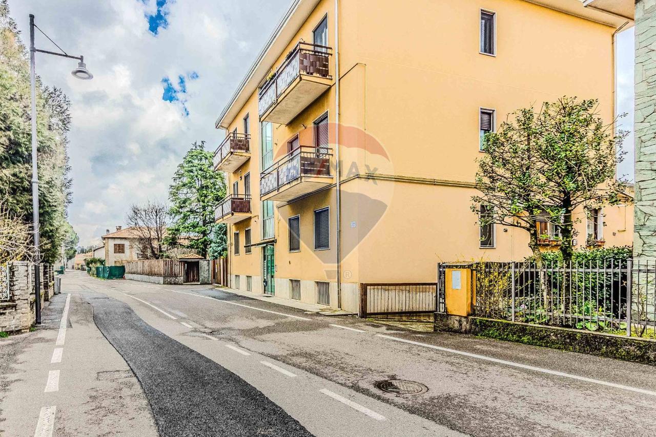 3غرفة شقة في Tradate, Italy رقم 14953