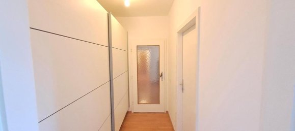 3-salle Appartement à St. Polten, Austria No. 234220 7