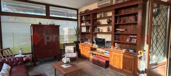 5 rooms Villa in Campi Bisenzio, Italy No. 13008 6