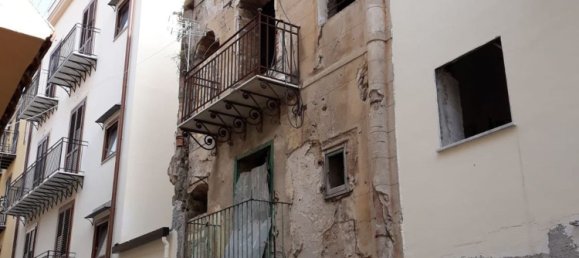 Edificio en Palermo, Italy 250 m² No. 175999 3