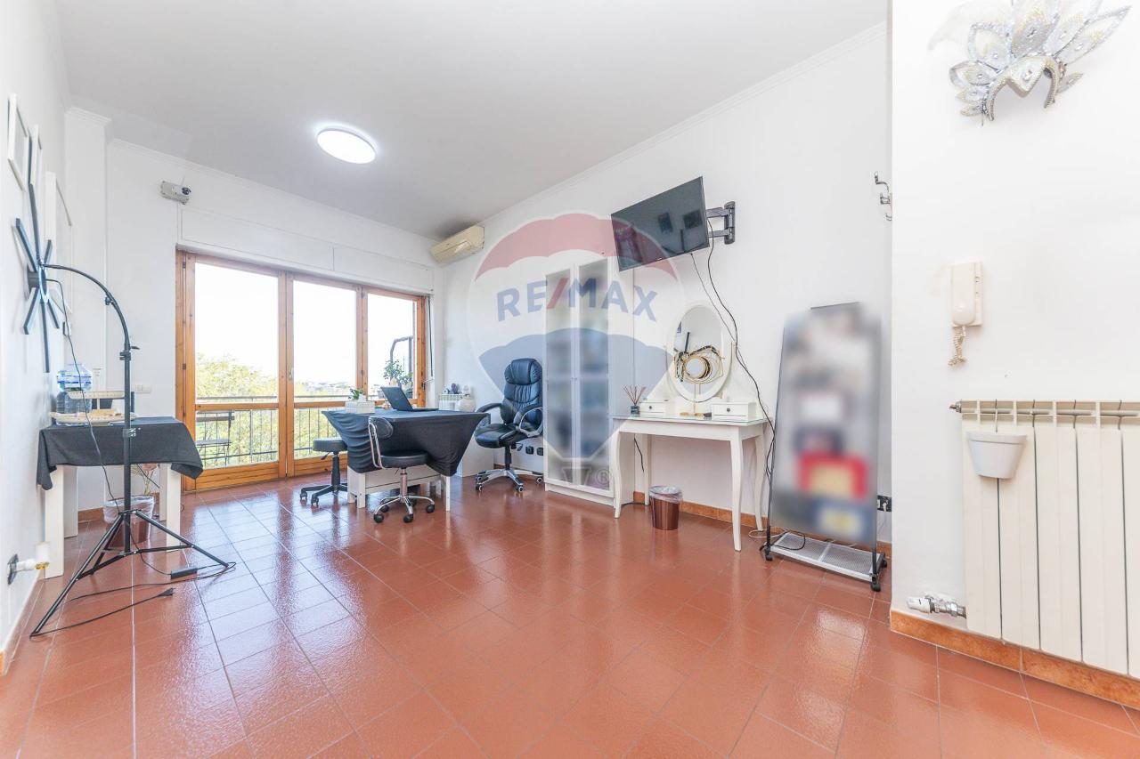 2 rooms Apartment in Rome, Italy No. 136036