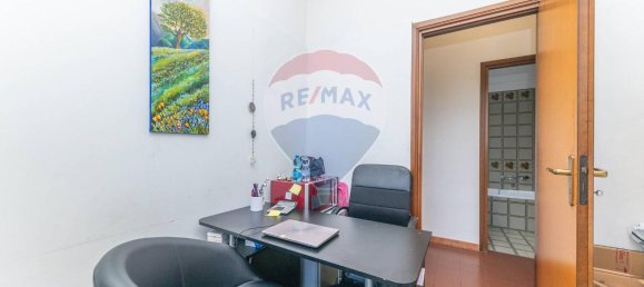 2 rooms Apartment in Rome, Italy No. 136036 10