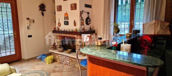 Вилла с 3 спальнями в Капаннори, Италия № 98054 11