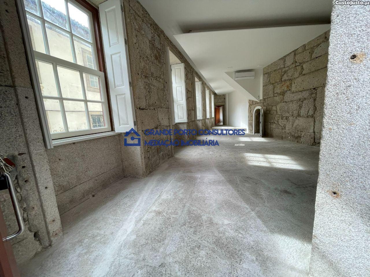 357m² Building in Porto, Portugal No. 354757