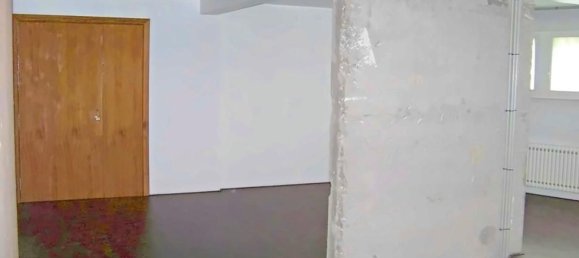 Gewerbliche Immobilie in A Coruna, Spain 391m², Nr. 38539 17