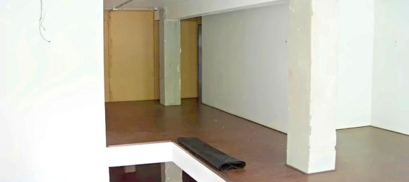 Gewerbliche Immobilie in A Coruna, Spain 391m², Nr. 38539 8
