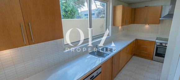 Villa T4 em Al Raha Gardens, UAE N.º 17398 9